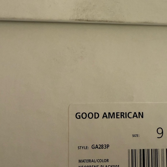 Good American CINDER-F*CKING-RELLA SANDAL - Picture 9 of 9